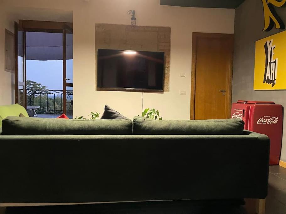 Вілла Kamyhouse Una Tranquilla Struttura Nel Verde Неаполь Екстер'єр фото